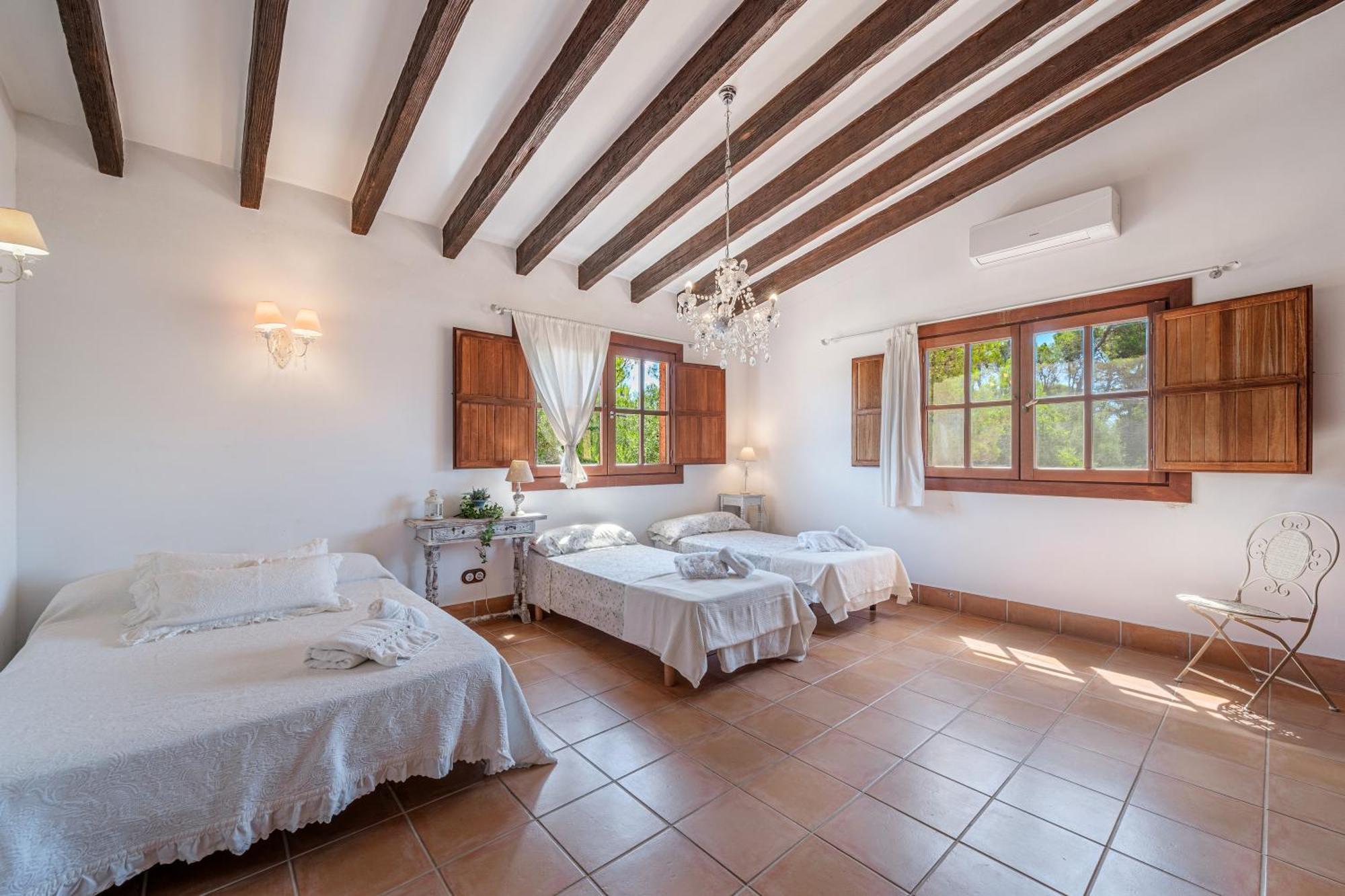 Son French Villa Алгайда Екстериор снимка